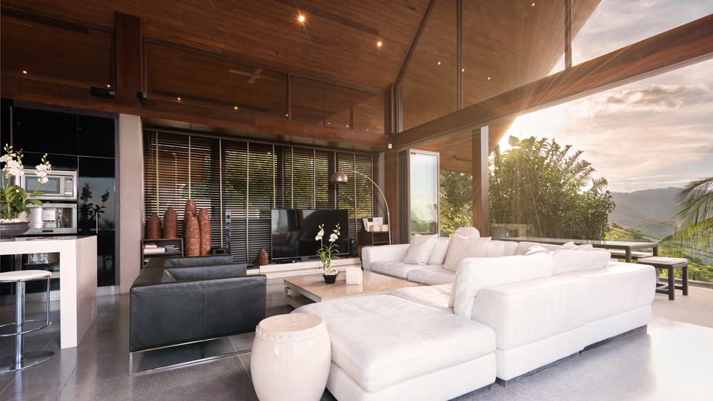 Villa Suralai - Breezy lounge area